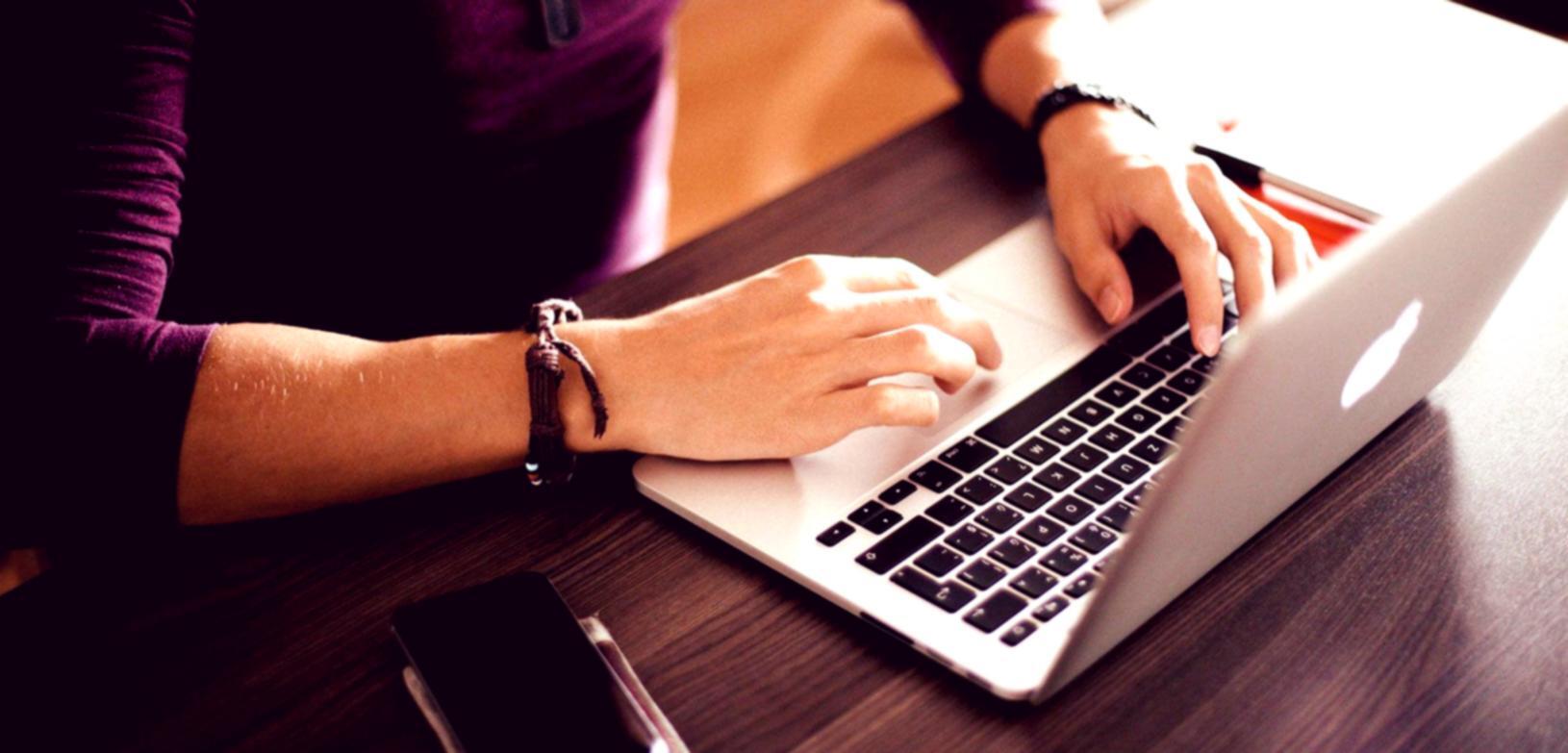 Detailansicht Seminarunterlagen mit praktischen Checklisten